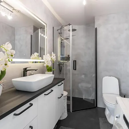 Modern And Stylish At The Top Of On The 28th Floor